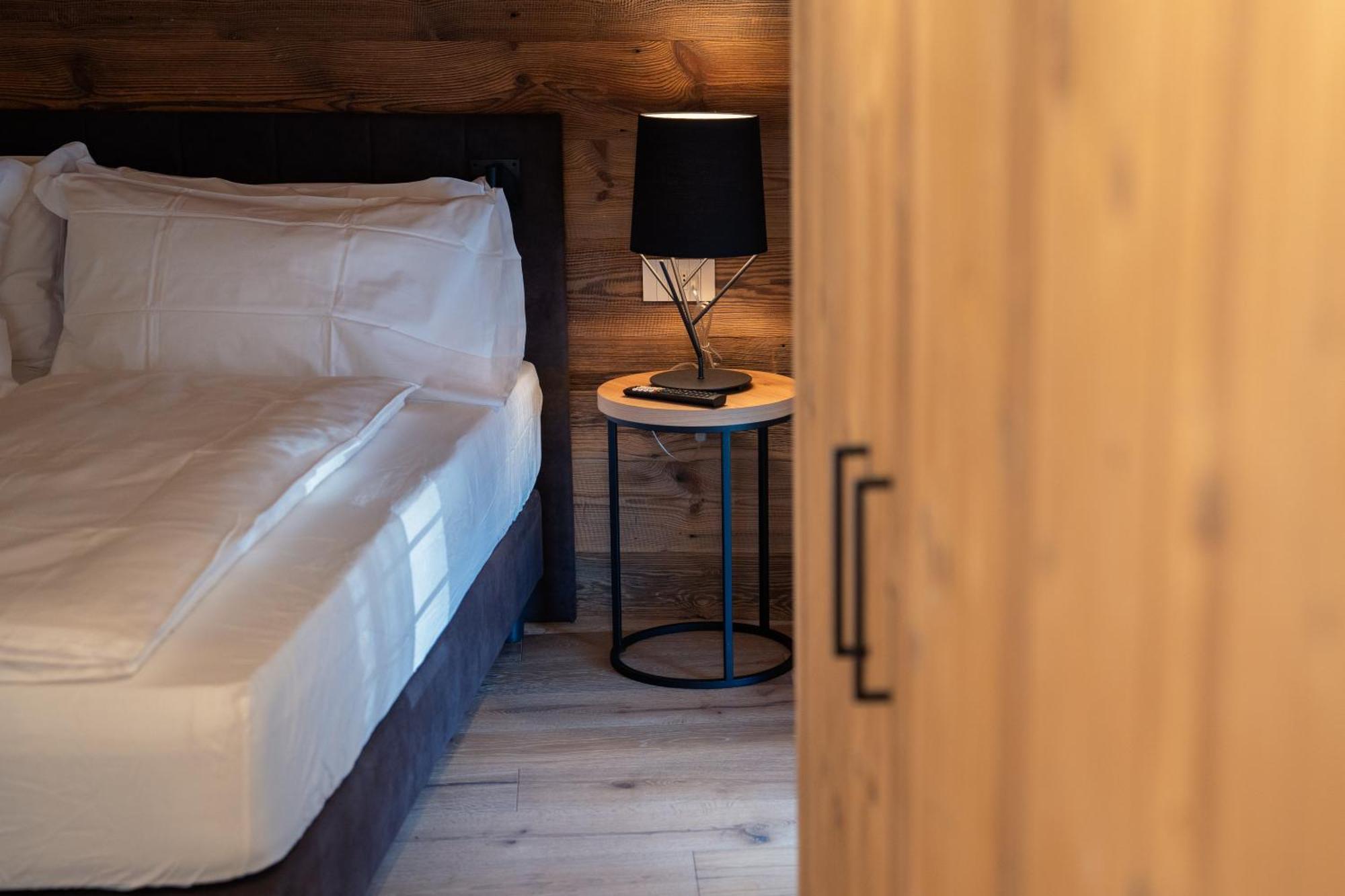 Vivi Suites & Spa - Boutique Guest House Molveno Luaran gambar
