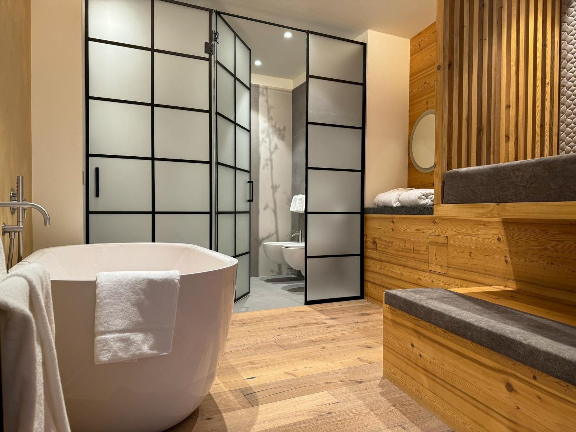 Vivi Suites & Spa - Boutique Guest House Molveno Luaran gambar